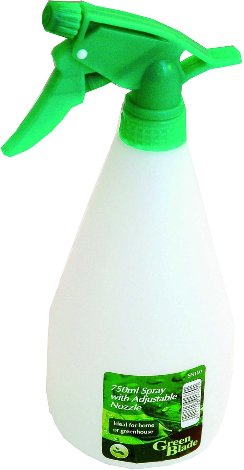 Green Blade 750 ml Gardening Spray Bottle with Adjustable Nozzle