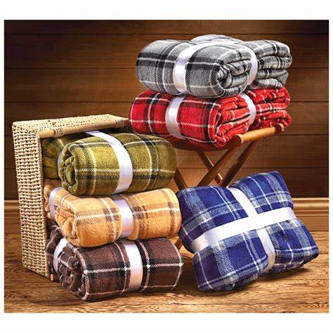 Blankets, Throws & Hoodies