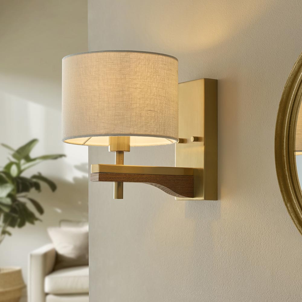 Heathcliff Wall - Br Aged Brass/Natural Linen (DHD)