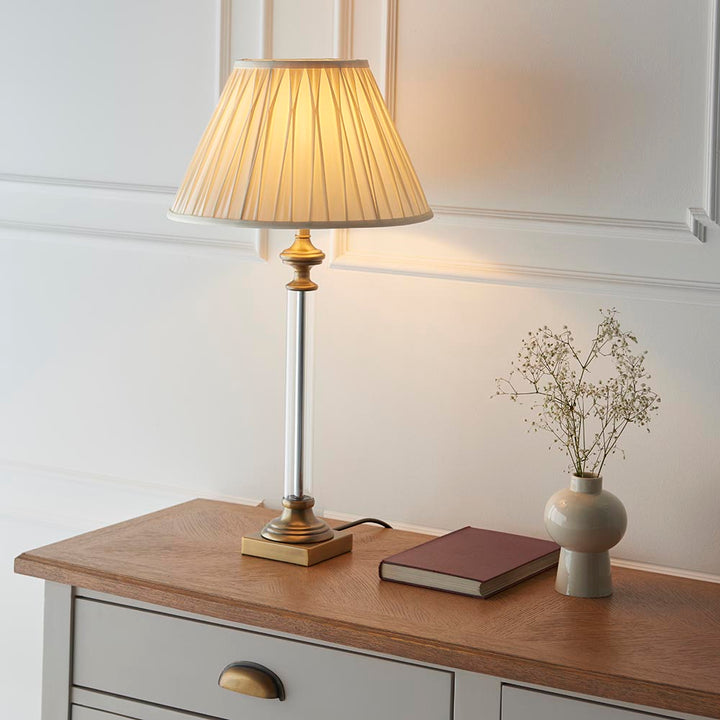 Avebury & Leaf 30cm Table (DHD)