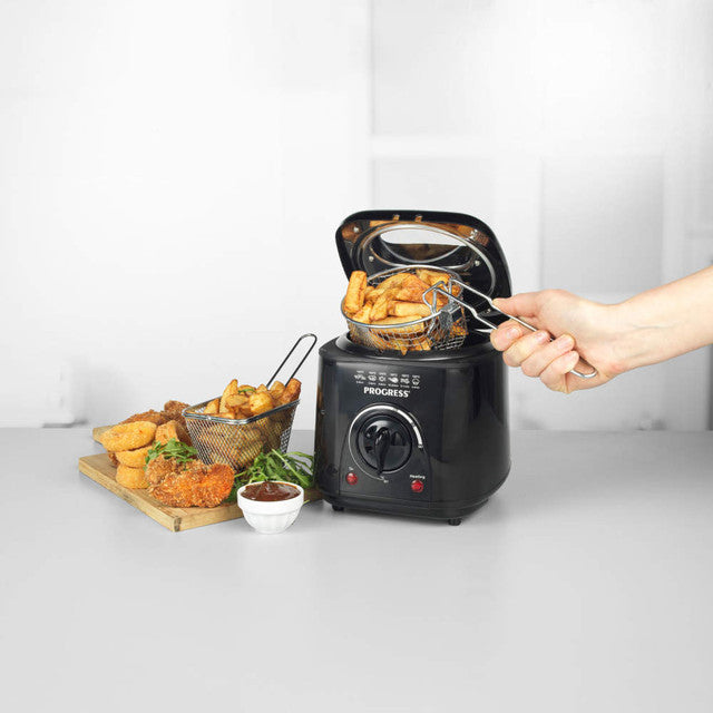 Progress 1L Compact Deep Fat Fryer – Black