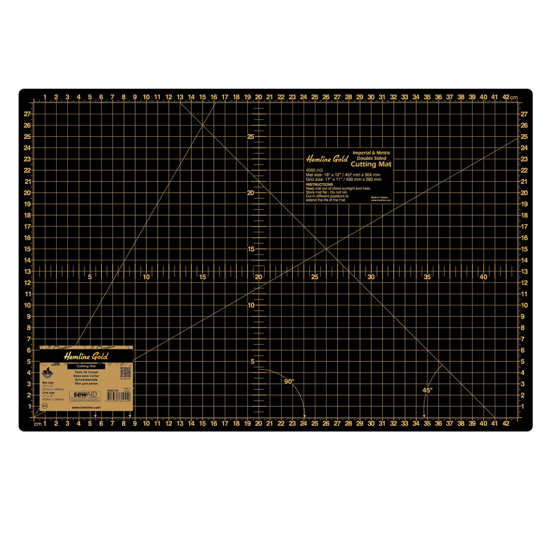 Cutting Mat: Medium: 45 x 30cm 18in x 12inHemline