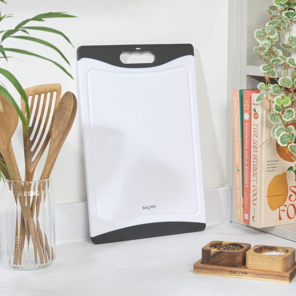 Salter Plastic Chopping Board – Black/White