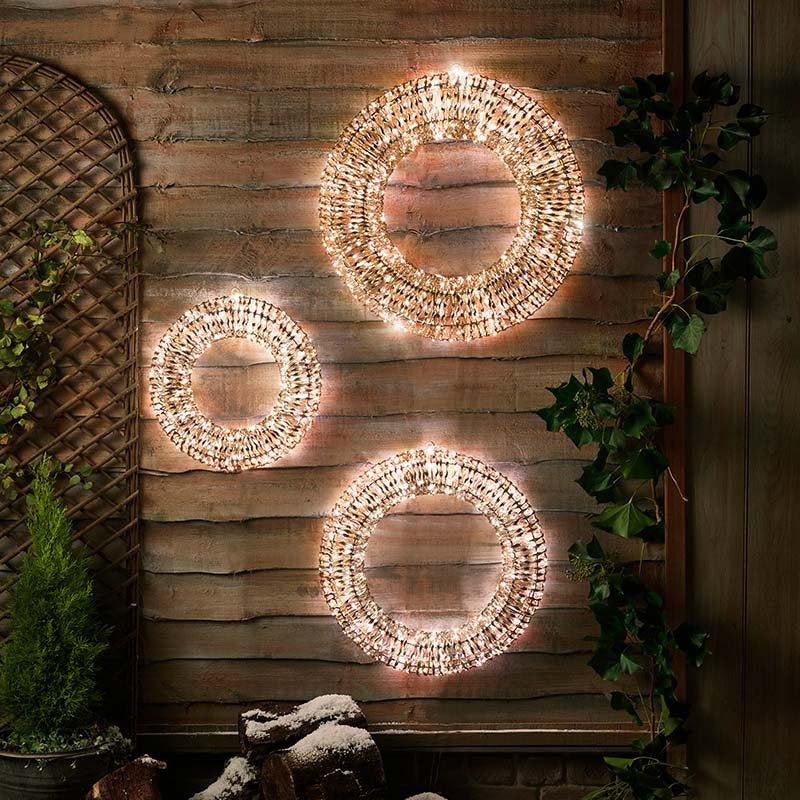 Three Kings GlitterTwist Light Up Gold Wreath 40cm, LV