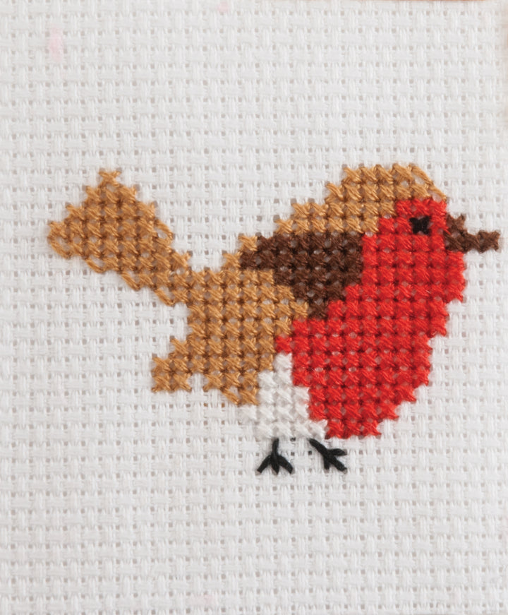 Counted Cross Stitch Kit: Christmas Greetings Card: Robin