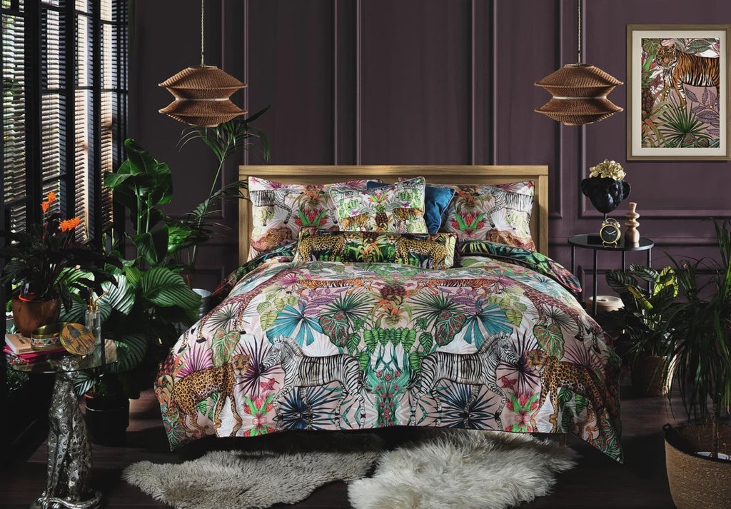 House Of Norris Mozambique Tropical Animals and Leaves Duvet Cover Set  Double