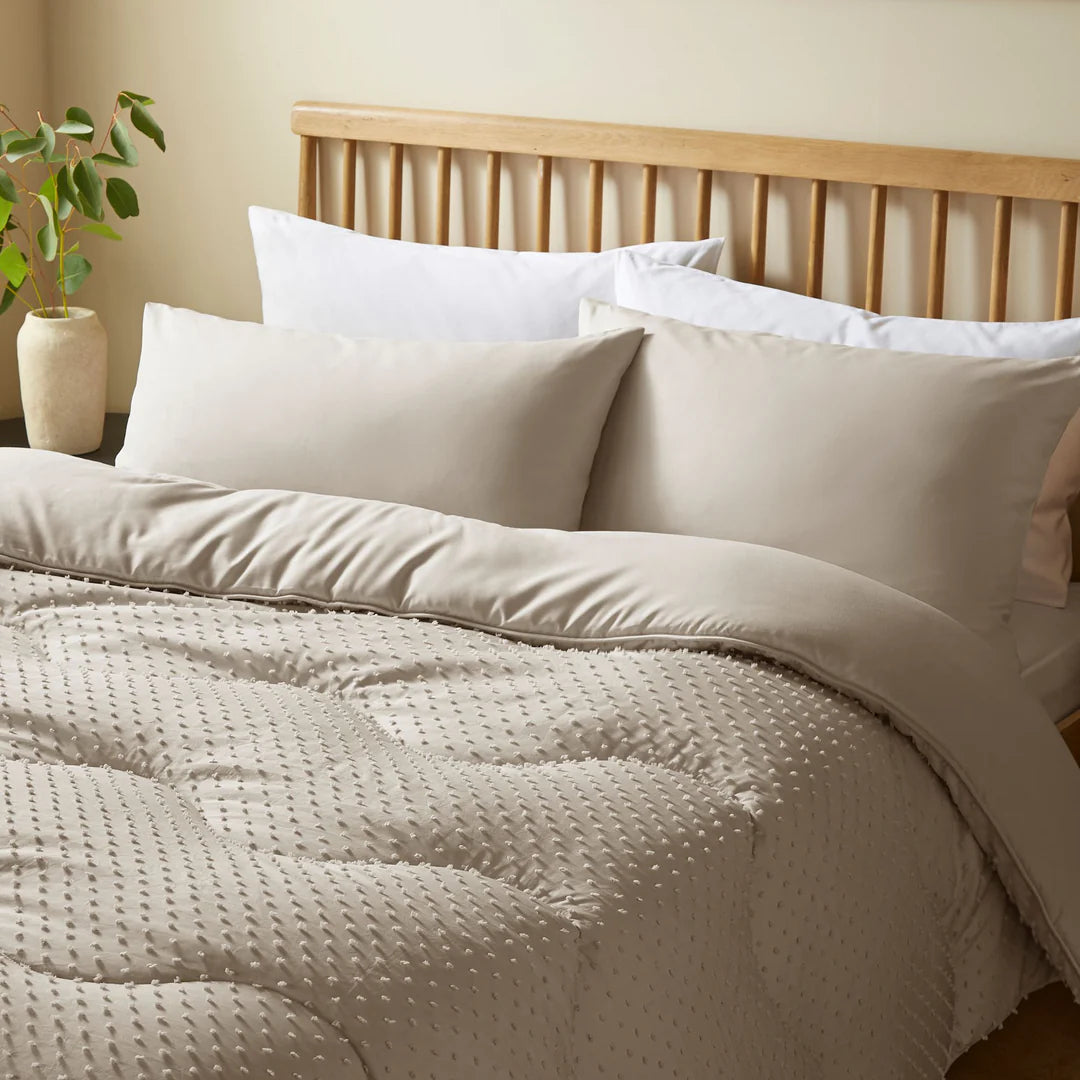Night Lark Coverless 10.5 Tog Duvet Tufted Natural Oats