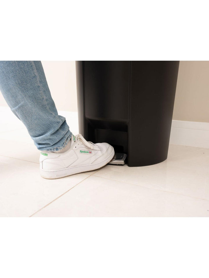Addis Mode 50L Semi-D Pedal Bin Black
