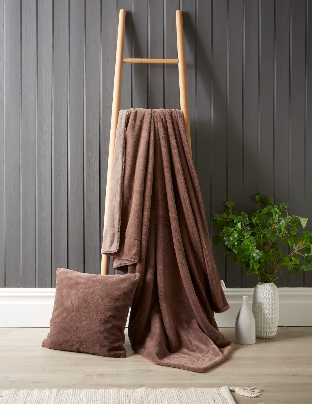 Chinchilla Faux Fur Cushion Cover 45x45cm  18x18in Mocha