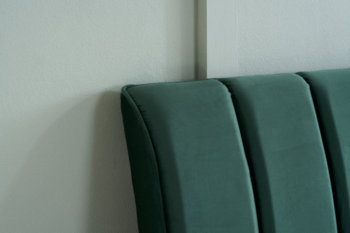 Birlea Clover Bed (Self Assembly) (DHD)