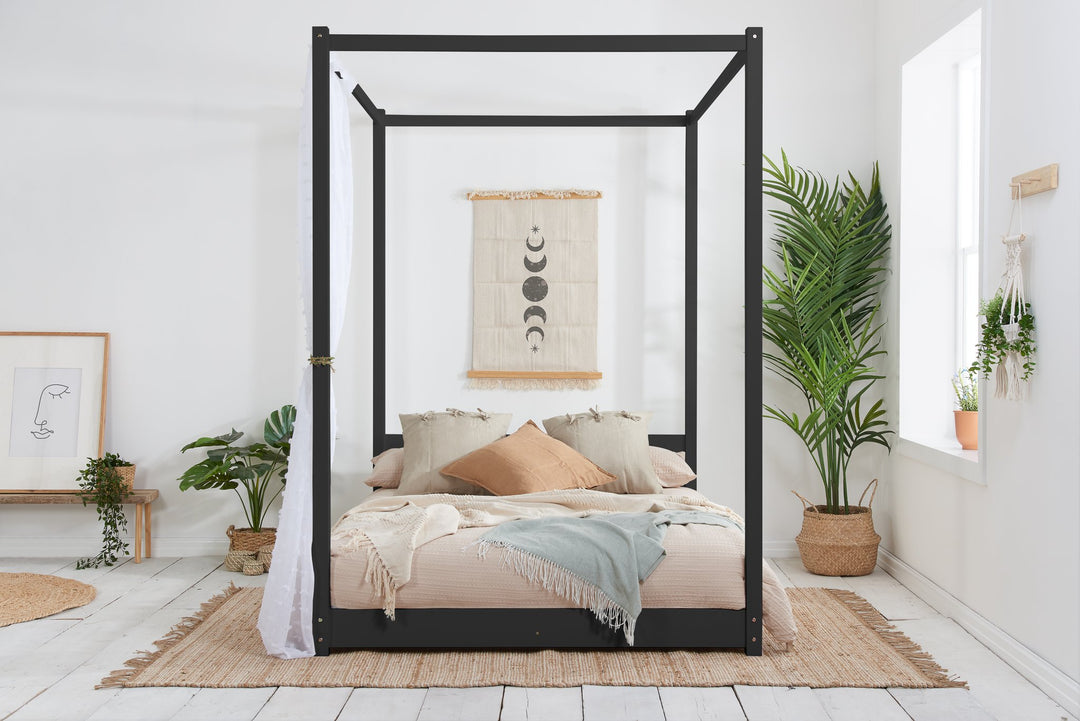 Birlea Darwin Four Poster Bed (Self Assembly) (DHD)