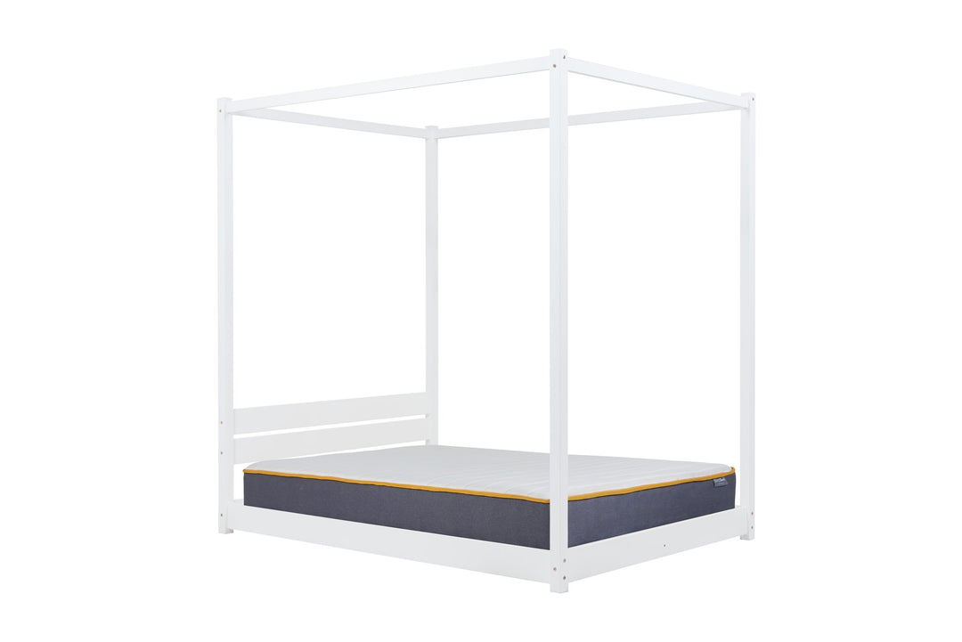 Birlea Darwin Four Poster Bed (Self Assembly) (DHD)