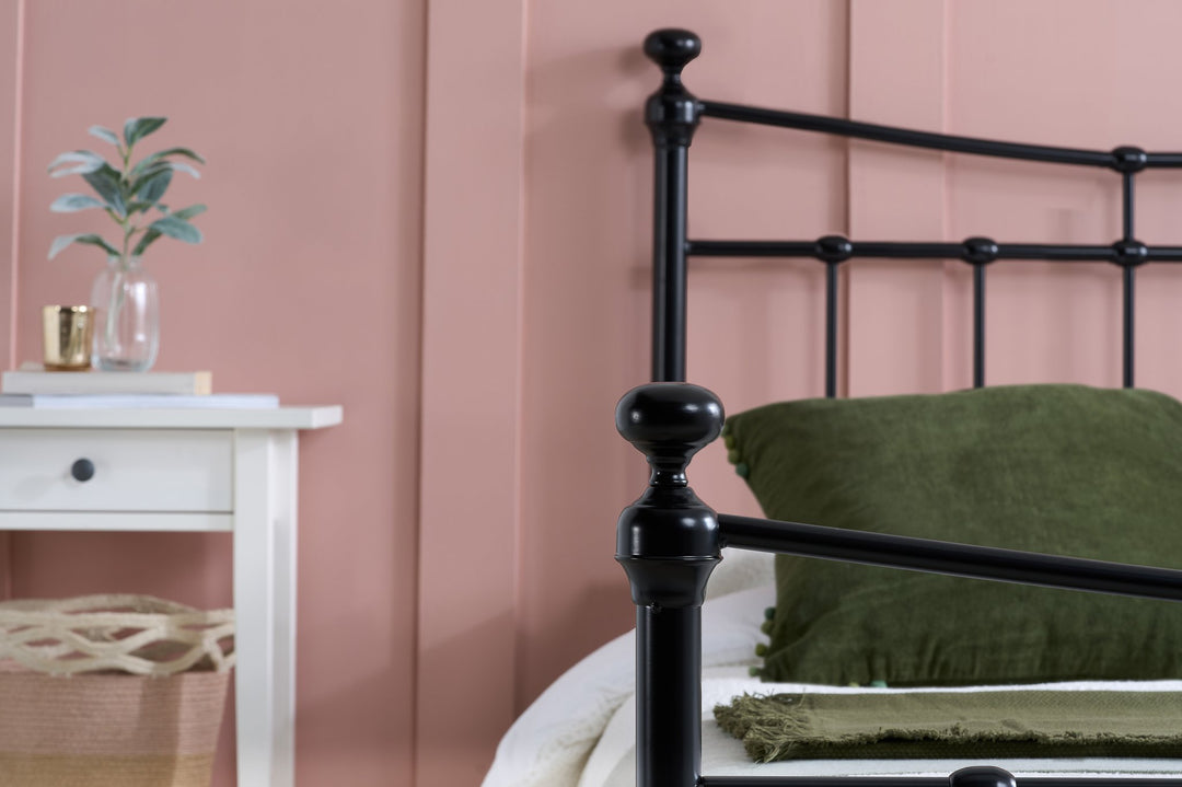 Birlea Emily Bed (Self Assembly) (DHD)