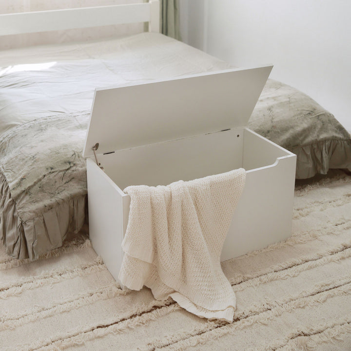 Erin - Ottoman, White Foil Finish (Self Assembly) (DHD) Image 1