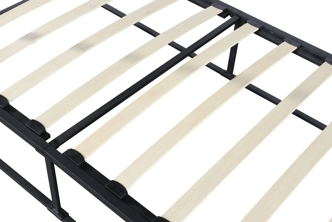 Birlea Farringdon Metal 4 Poster Bed (Self Assembly) (DHD)