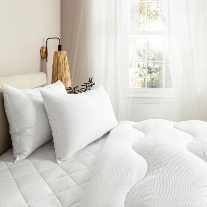 The Fine Bedding Company Breathe Cotton Covered Pillow