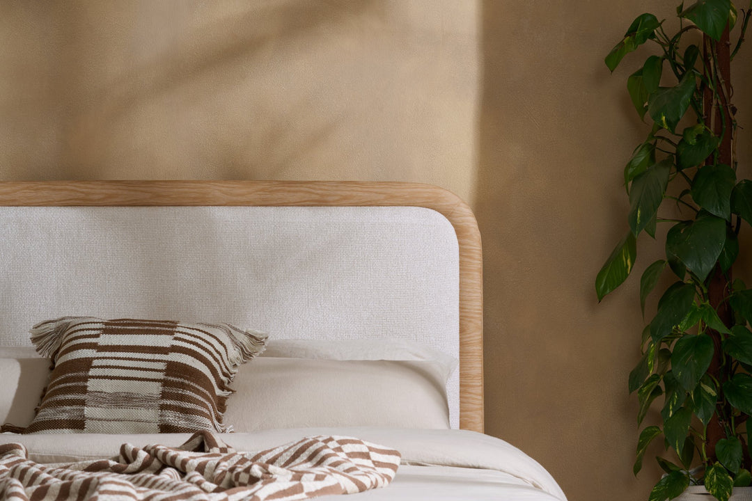 Birlea Girona Bed (Self Assembly) (DHD)