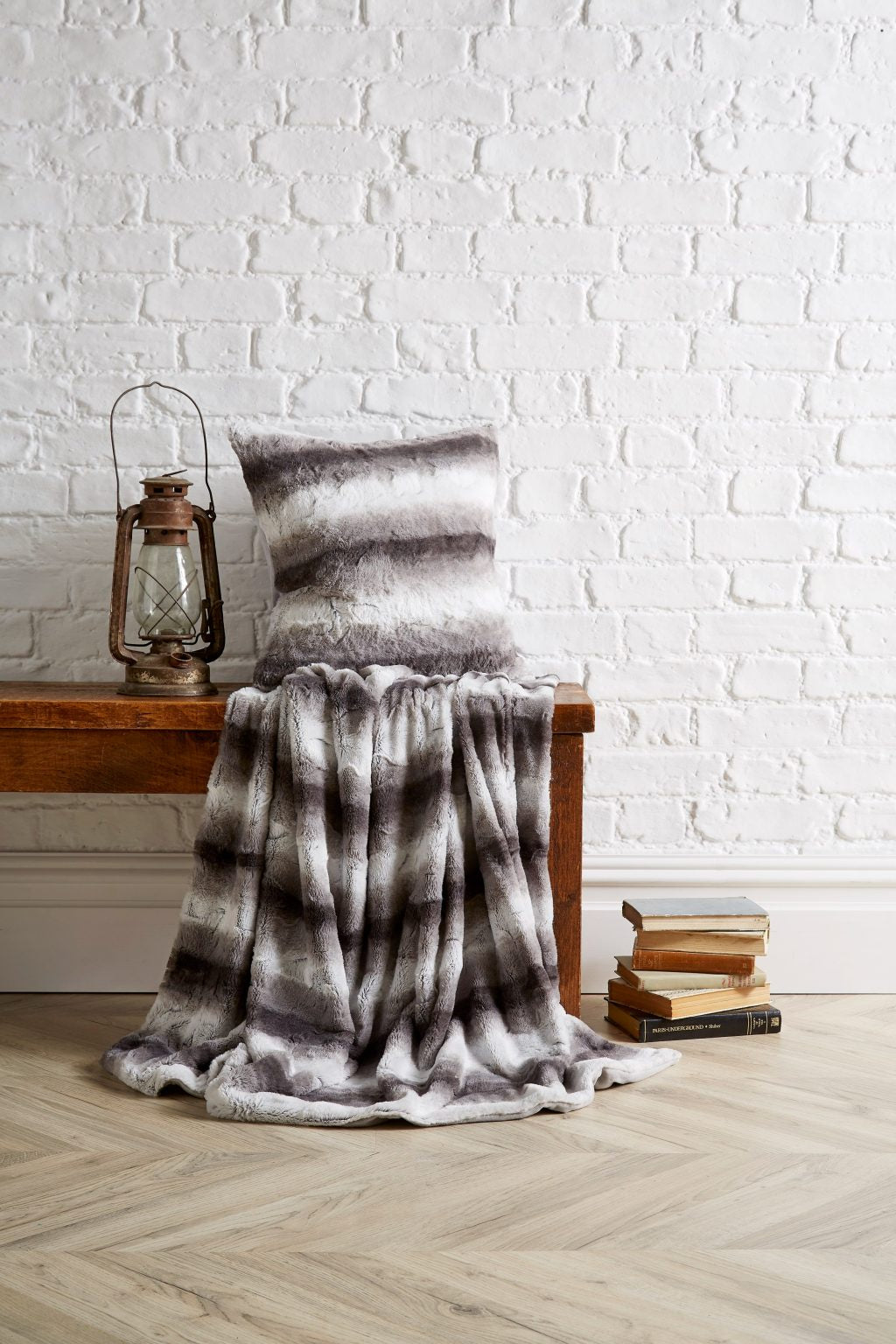 Faux Fur Silver Cushion Cover 45x45cm 18x18in