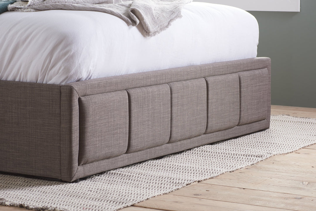 Birlea Hannover Ottoman Bed (Self Assembly) (DHD)