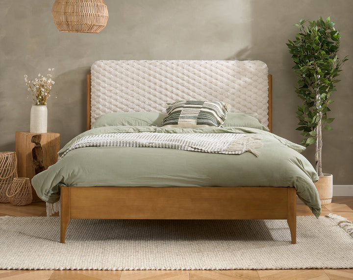 Birlea Hatti Bed (Self Assembly) (DHD)