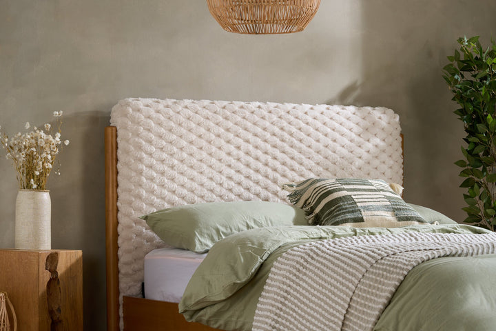 Birlea Hatti Bed (Self Assembly) (DHD)