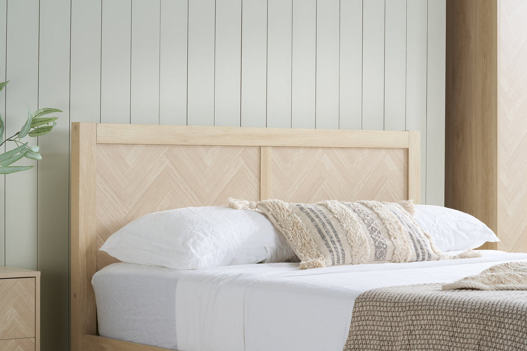 Birlea Herringford Ottoman Bed (Self Assembly) (DHD)