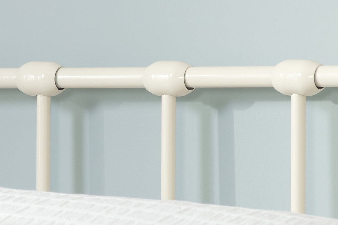 Birlea Jessica Bed (Self Assembly) (DHD)