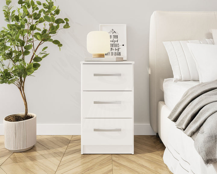 Birlea Lynx 3 Drawer Bedside (Self Assembly) (DHD)