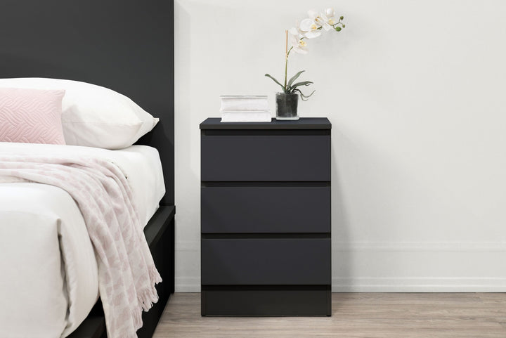 Birlea Oslo 3 Drawer Bedside (Self Assembly) (DHD)