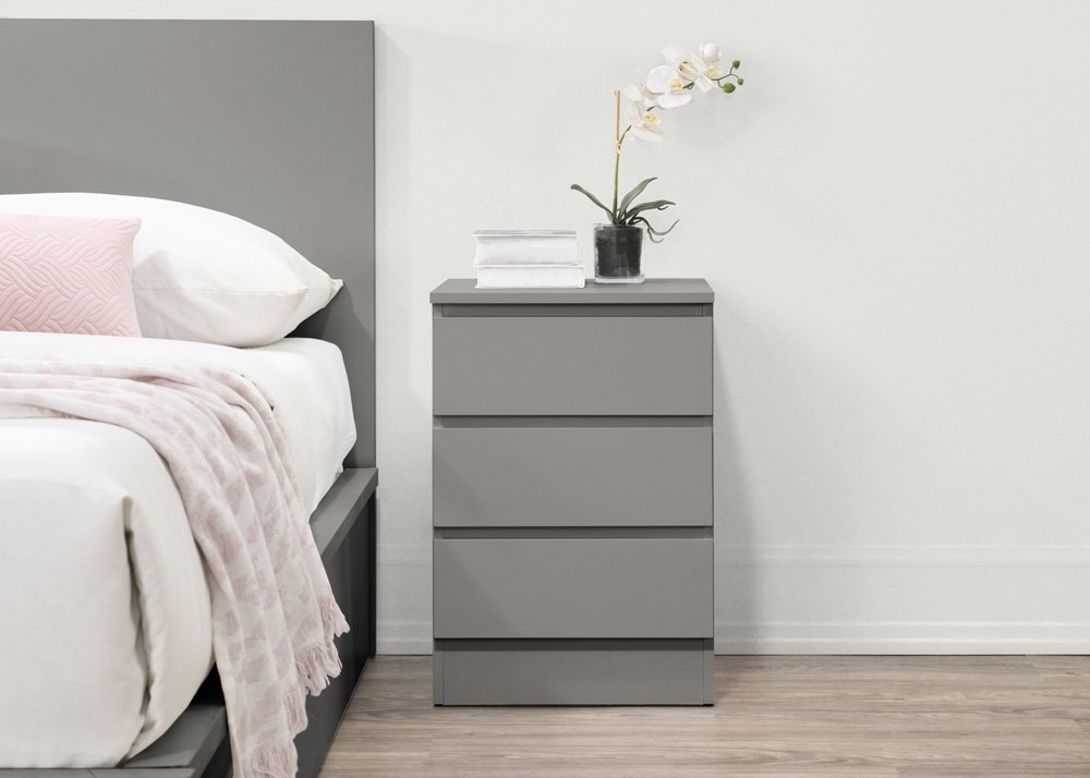 Birlea Oslo 3 Drawer Bedside (Self Assembly) (DHD)