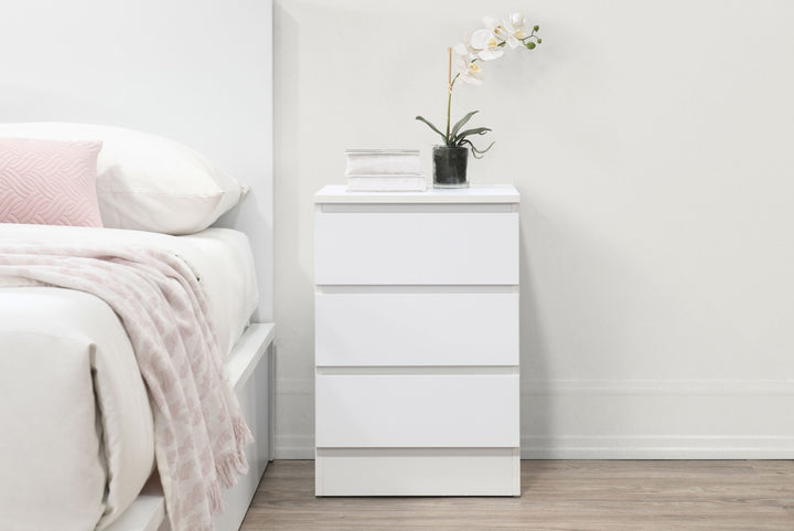 Birlea Oslo 3 Drawer Bedside (Self Assembly) (DHD)