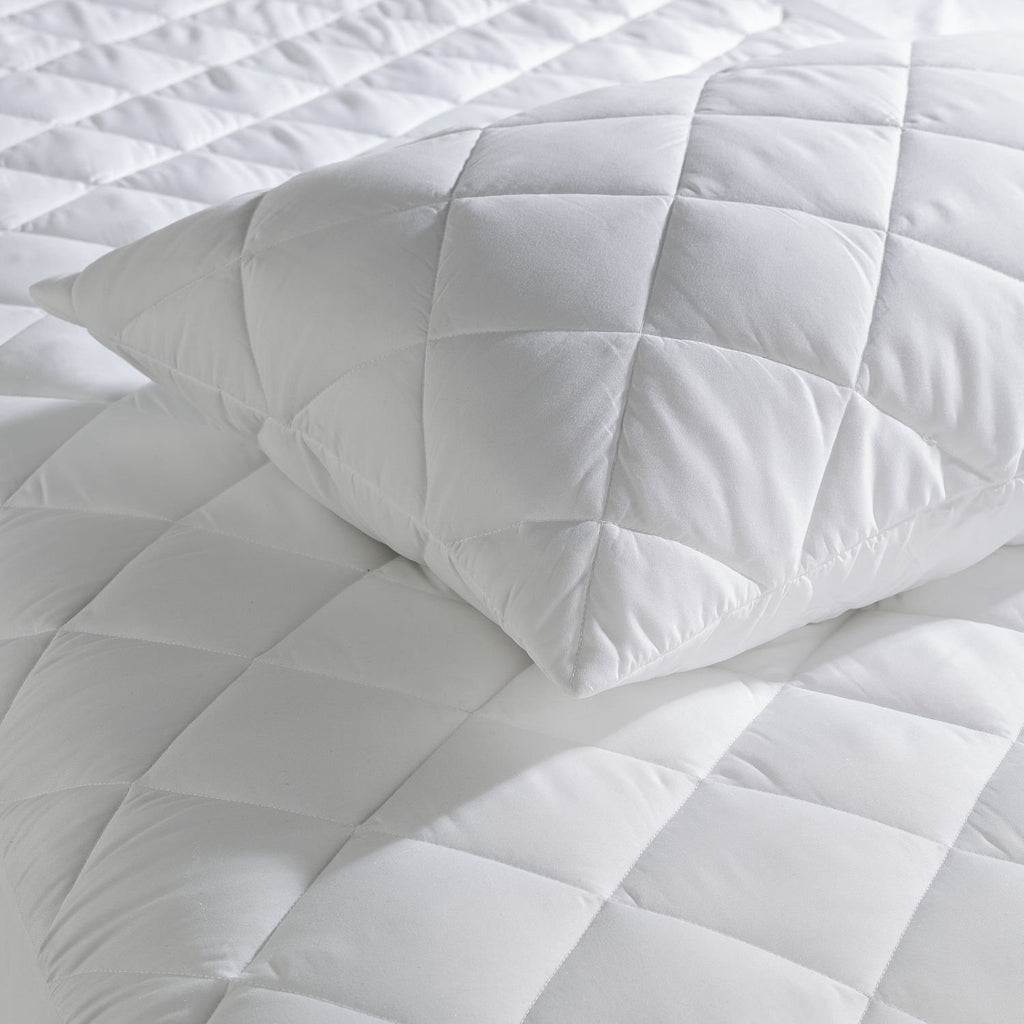 110g Quilted Pair of Pillow Protectors