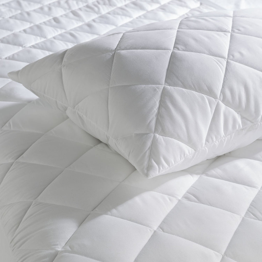 110g Quilted Pair of Pillow Protectors