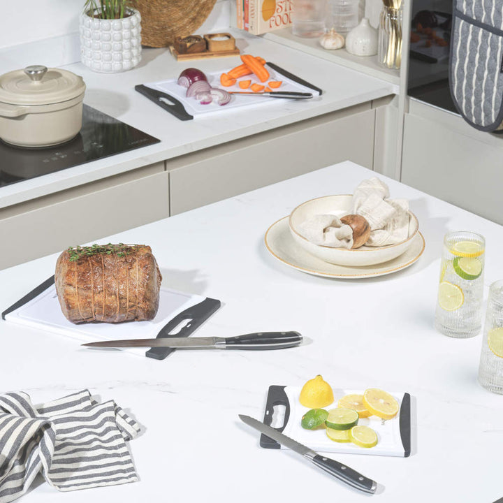 Salter Plastic Chopping Board – Black/White