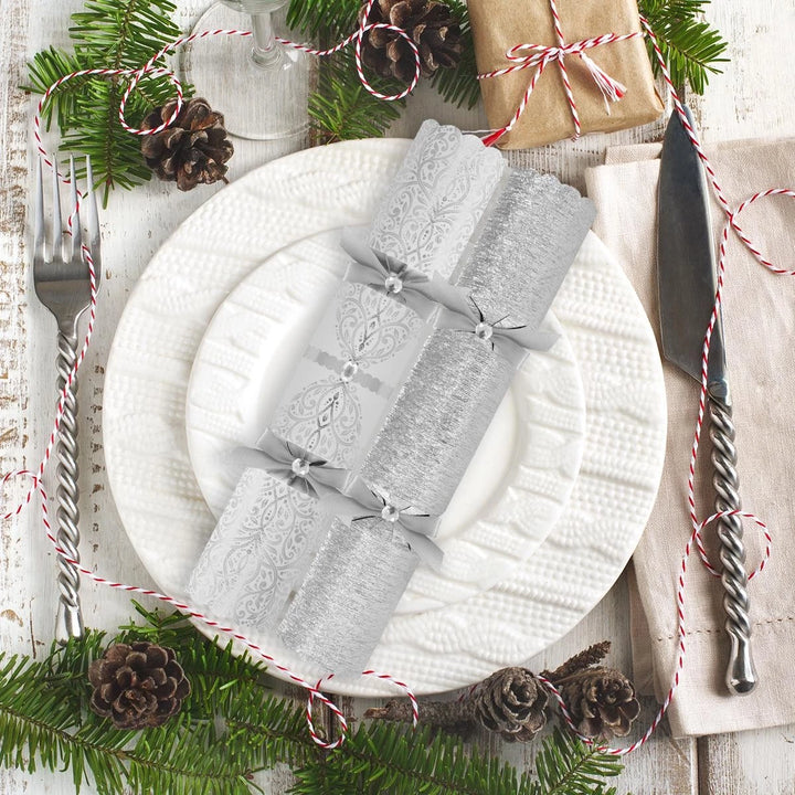 Harvey &amp; Mason Luxury Christmas 6 Pack Crackers Exquisite Silver 13.5in