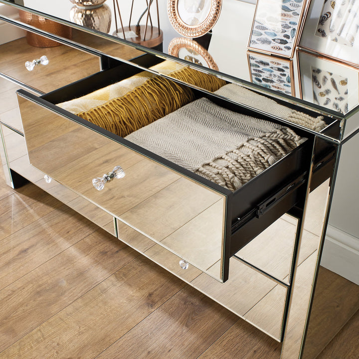 Birlea Seville 3 Drawer Bedside (DHD)
