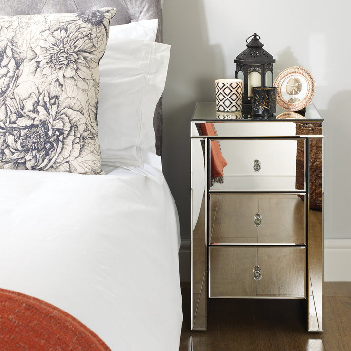 Birlea Seville 3 Drawer Bedside (DHD)