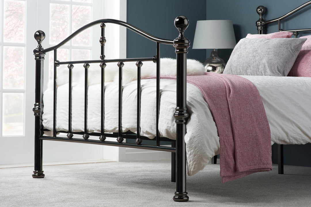 Birlea Victoria Bed (Self Assembly) (DHD)