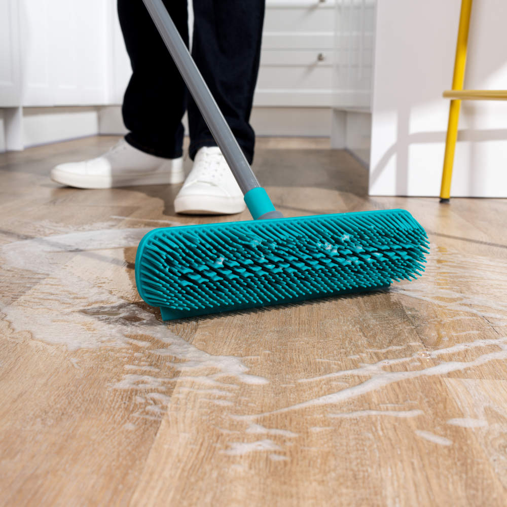Beldray Antibac Pet Plus Double Action Rubber Broom